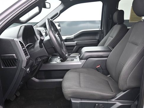 Used 2019 Ford F150 XLT w/ Equipment Group 302A Luxury AWD/4WD image 11
