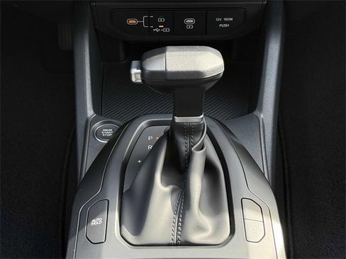 New 2026 Kia K4 LXS image 7