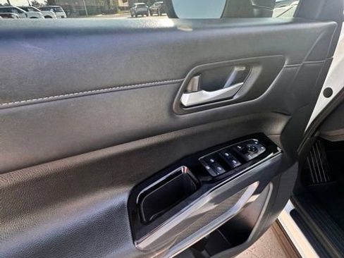 Certified 2022 Nissan Pathfinder SL image 23