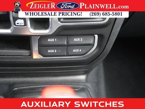 Used 2023 Jeep Wrangler Unlimited Sahara w/ Cold Weather Group image 20