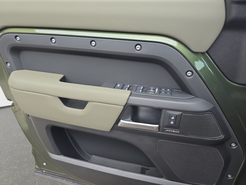 New 2026 Land Rover Defender 110 S AWD/4WD image 19