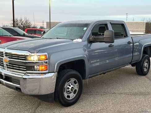 Used 2016 Chevrolet Silverado 2500 W/T image 3