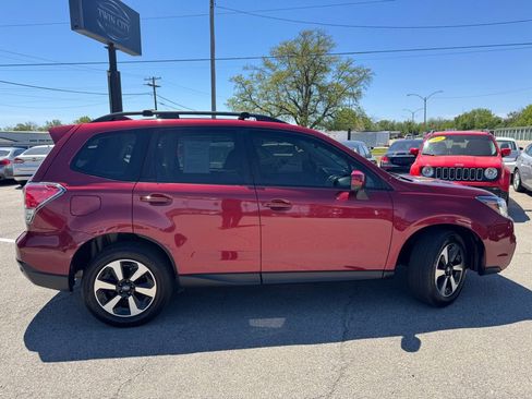 Used 2018 Subaru Forester 2.5i Premium w/ All-Weather Package AWD/4WD image 8