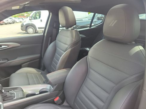 Certified 2025 Dodge Hornet R/T w/ R/T Plus Package AWD/4WD image 18