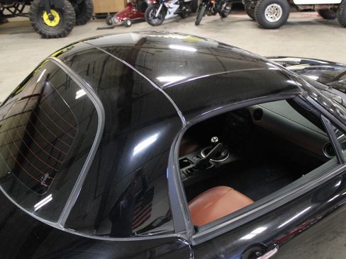 Used 2008 MAZDA MX-5 Miata Grand Touring w/ Premium Pkg image 18