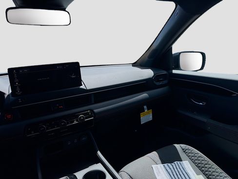 New 2026 Honda Pilot Sport image 19
