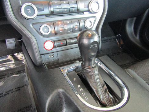 Used 2015 Ford Mustang Coupe w/ Equipment Group 051A RWD image 18