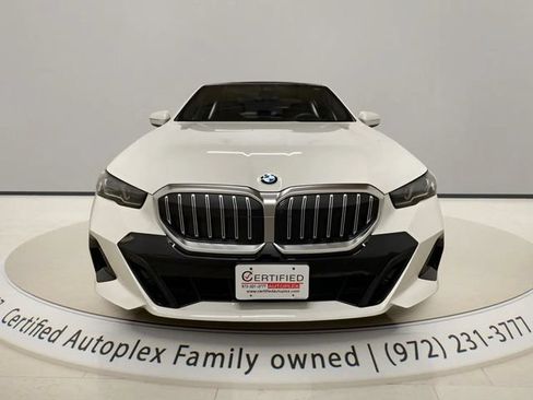 Used 2026 BMW 530i xDrive AWD/4WD image 8