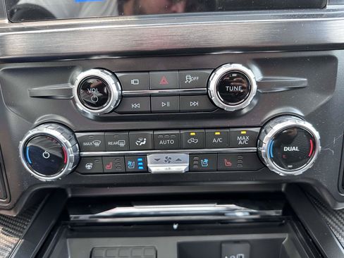 New 2026 Ford F250 Lariat w/ Black Appearance Package AWD/4WD image 26