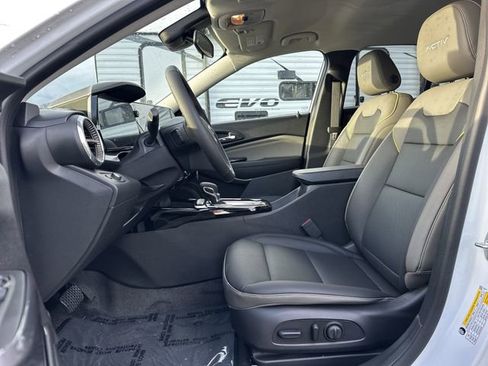 New 2026 Chevrolet Trax ACTIV w/ Driver Confidence Package image 10