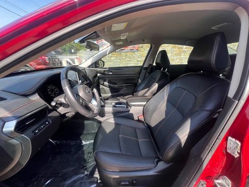 Used 2021 Nissan Altima 2.5 SR FWD image 16