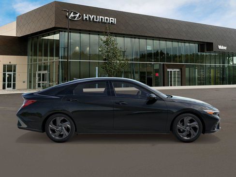 New 2026 Hyundai Elantra Sport image 8
