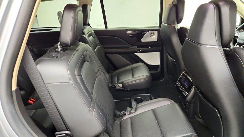 Used 2022 Lincoln Aviator Grand Touring w/ Equipment Group 301A AWD/4WD image 21