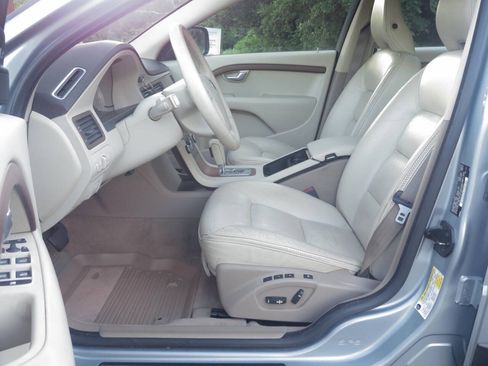 Used 2009 Volvo XC70 3.2 AWD/4WD image 10
