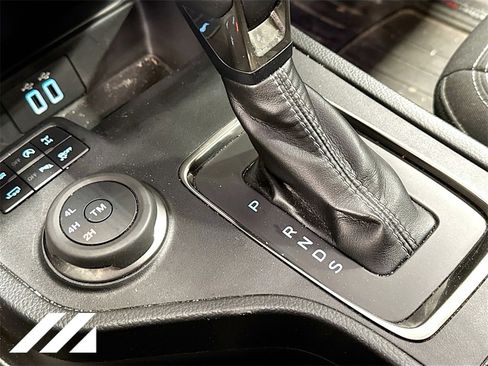 Used 2019 Ford Ranger XLT w/ Equipment Group 302A Luxury image 18