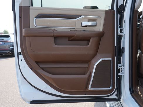 Used 2023 RAM 2500 Laramie AWD/4WD image 19