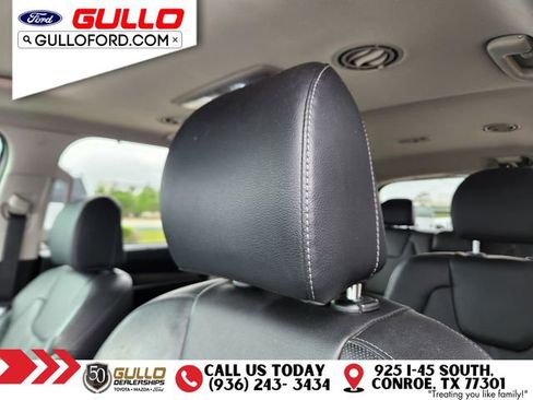 Used 2022 Kia Telluride EX w/ EX Premium Package image 17