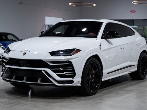 Used 2019 Lamborghini Urus image 10