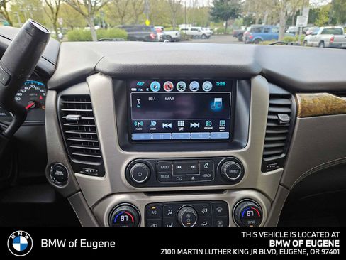 Used 2017 GMC Yukon Denali w/ Open Road Package AWD/4WD image 30