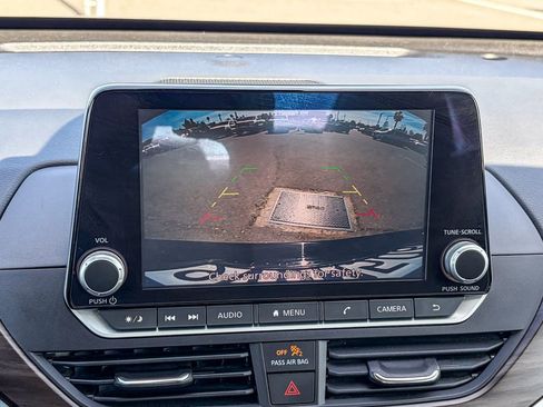 Used 2023 Nissan Altima 2.5 SV image 50