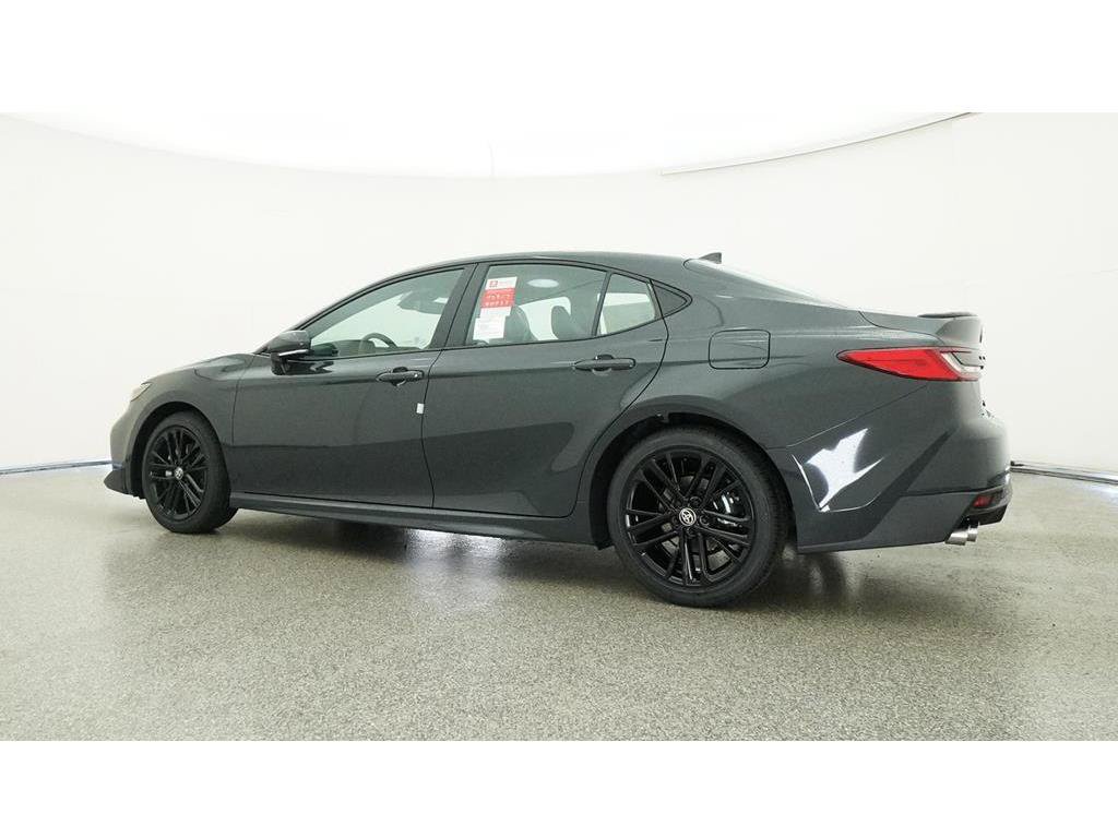 Used 2025 Toyota Camry SE FWD image 25