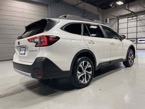 Certified 2022 Subaru Outback Limited AWD/4WD image 8