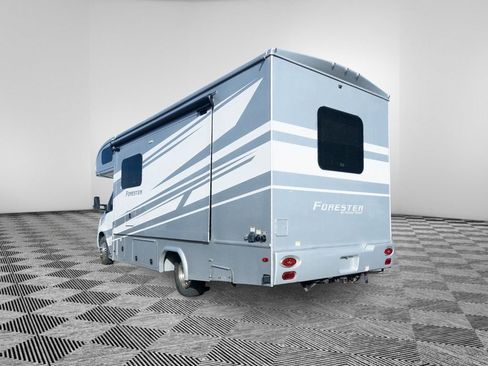 Used 2020 Mercedes-Benz Sprinter 3500 image 3