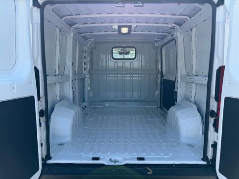 New 2026 RAM ProMaster 1500 w/ Convenience Group FWD image 26