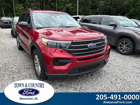 Used 2021 Ford Explorer XLT RWD image 1