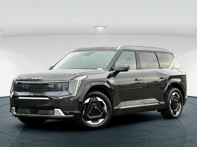 Used 2024 Kia EV9 Land AWD/4WD image 2