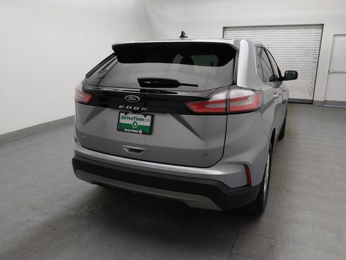 Used 2024 Ford Edge SEL image 7