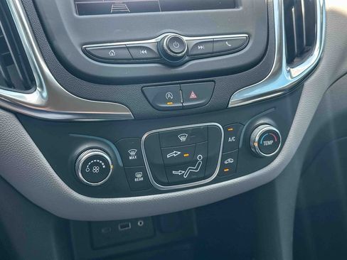 Used 2024 Chevrolet Equinox LS w/ LS Convenience Package FWD image 32