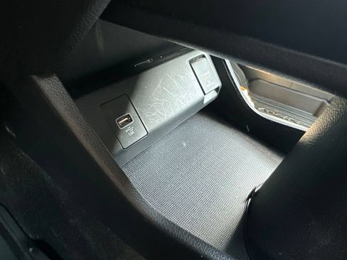 Used 2021 Honda HR-V LX image 26