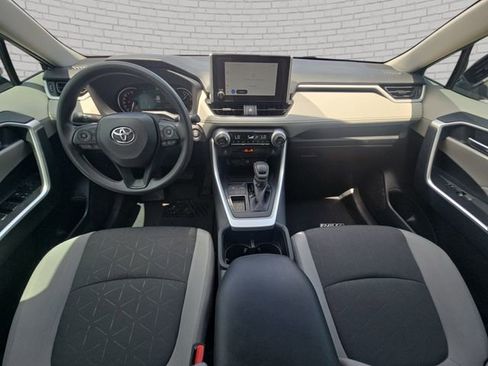 Used 2025 Toyota RAV4 XLE w/ Convenience Package FWD image 10