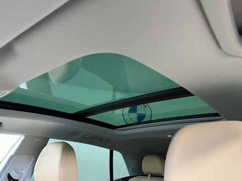 Used 2023 Audi Q8 Premium Plus image 27