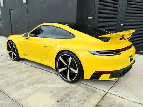 Used 2021 Porsche 911 Carrera RWD image 17