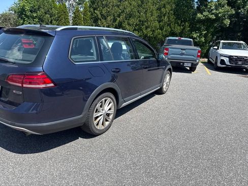 Used 2019 Volkswagen Golf Alltrack S AWD/4WD image 8