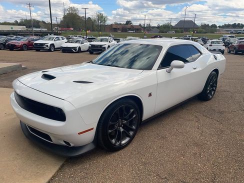 Used 2022 Dodge Challenger R/T Scat Pack w/ Plus Package image 5