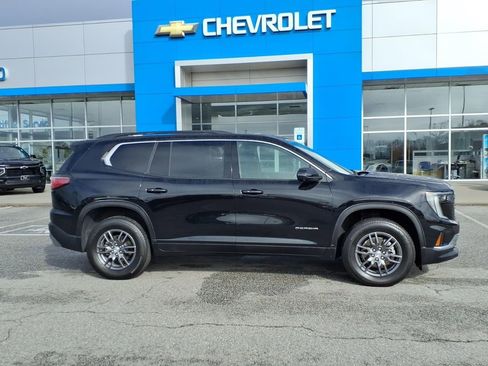 Used 2025 GMC Acadia Elevation image 2