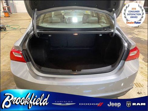 Used 2023 Chevrolet Malibu LS image 12