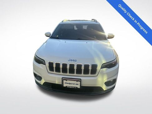 Used 2019 Jeep Cherokee Latitude Plus w/ Cold Weather Group FWD image 1