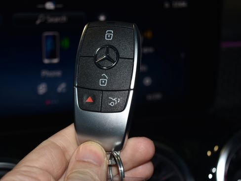 New 2026 Mercedes-Benz GLB 250 4MATIC image 15