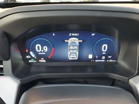 Used 2025 Ford Explorer Active image 33