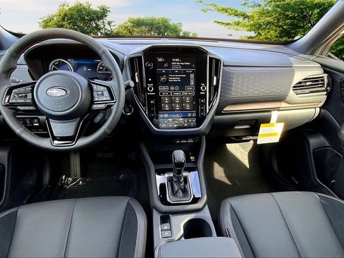 New 2025 Subaru Forester Touring image 5