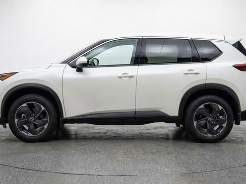 Used 2025 Nissan Rogue SV AWD/4WD image 5