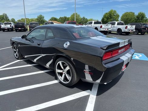 Used 2014 Dodge Challenger SRT8 w/ Harman/Kardon Audio Group RWD image 6