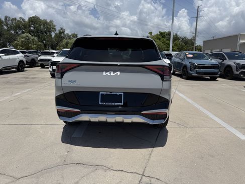 Used 2023 Kia Sportage SX FWD image 5