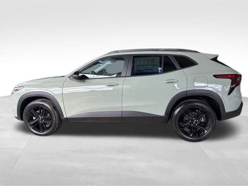New 2026 Chevrolet Trax ACTIV image 2