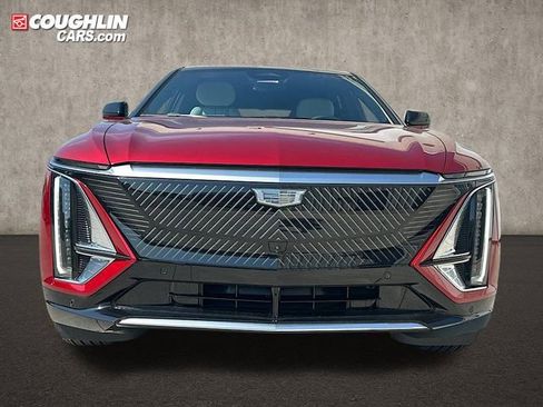 New 2025 Cadillac Lyriq Luxury image 4