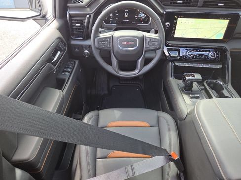 New 2026 GMC Sierra 1500 AT4 w/ AT4 Premium Package AWD/4WD image 32